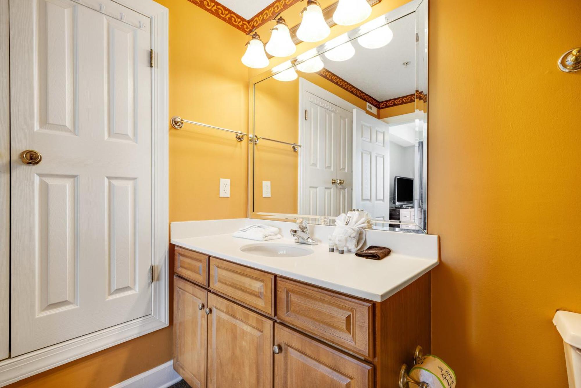 Parking Included-Beachfront 2Bd Ocean Villa! Gorgeous Amenities, Private Complex Panama City Beach Bagian luar foto